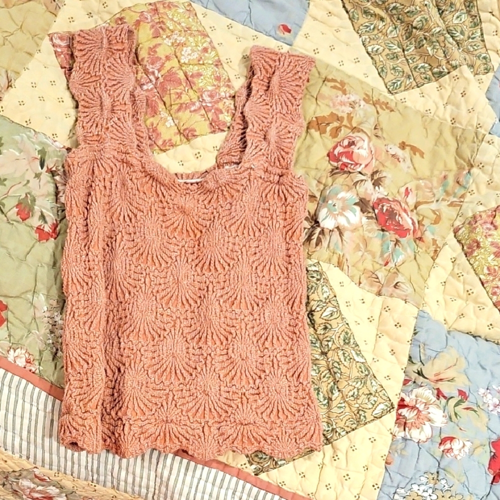 Textured Coral Sleeveless Top